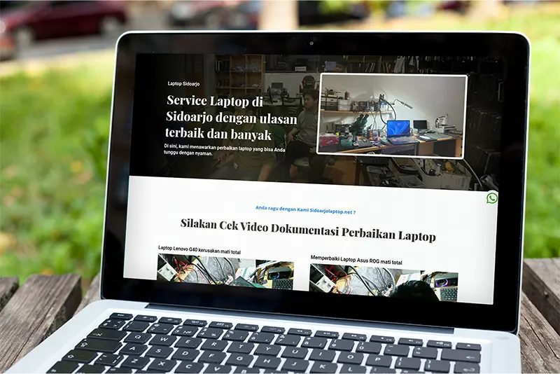 Portfolio Website Service Laptop